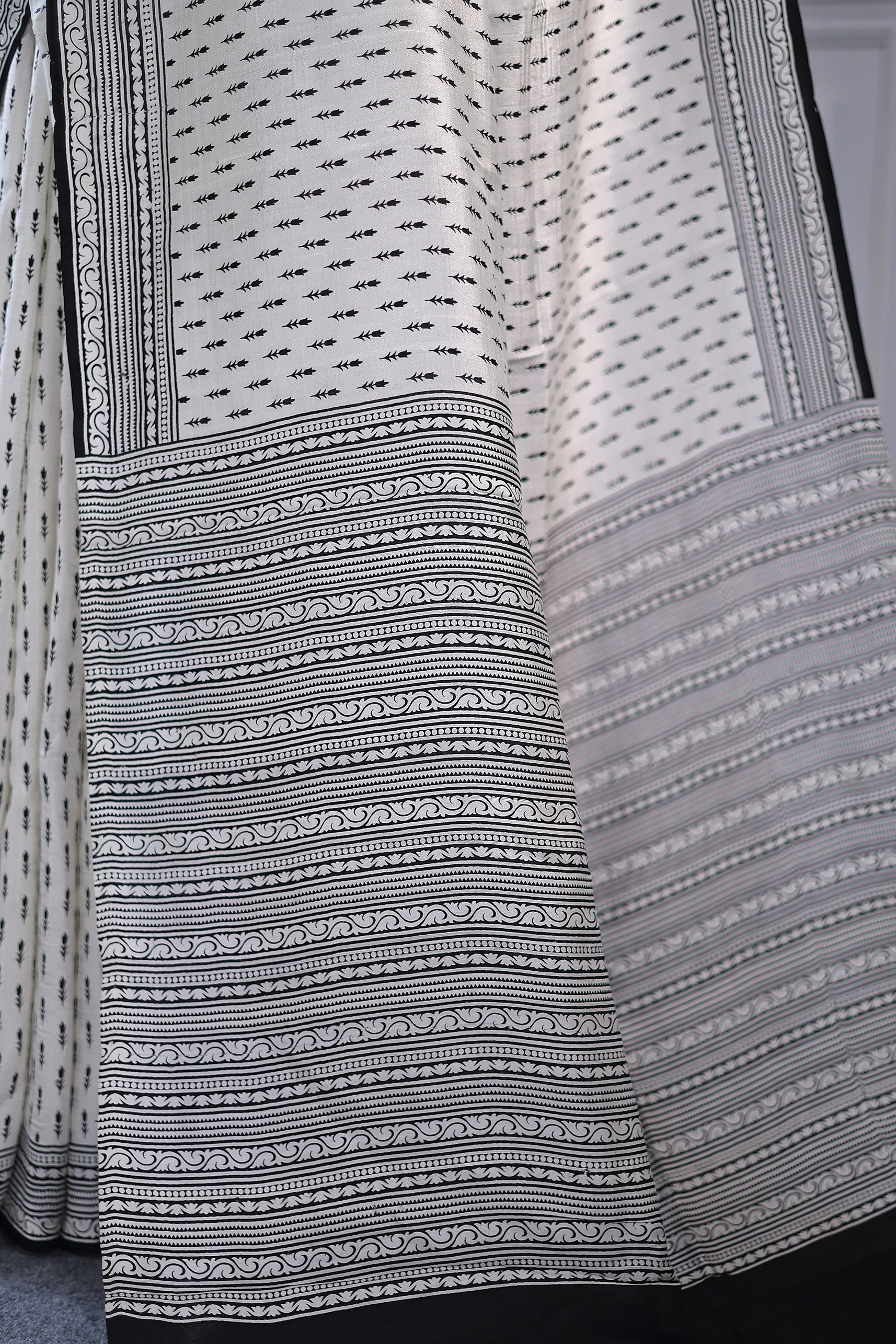 Bishnupur Silk - Image 4