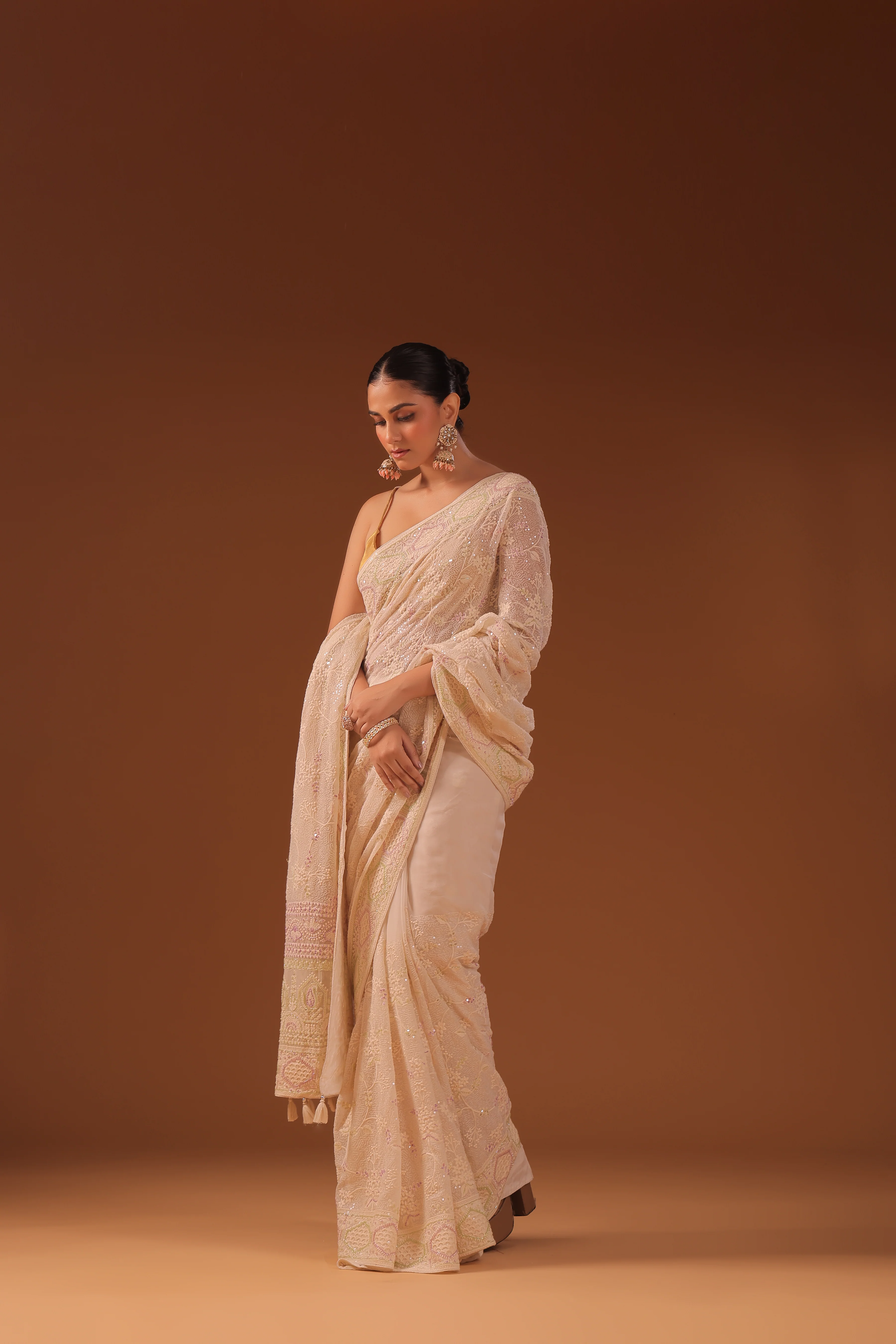 Chikankari Saree - Image 3