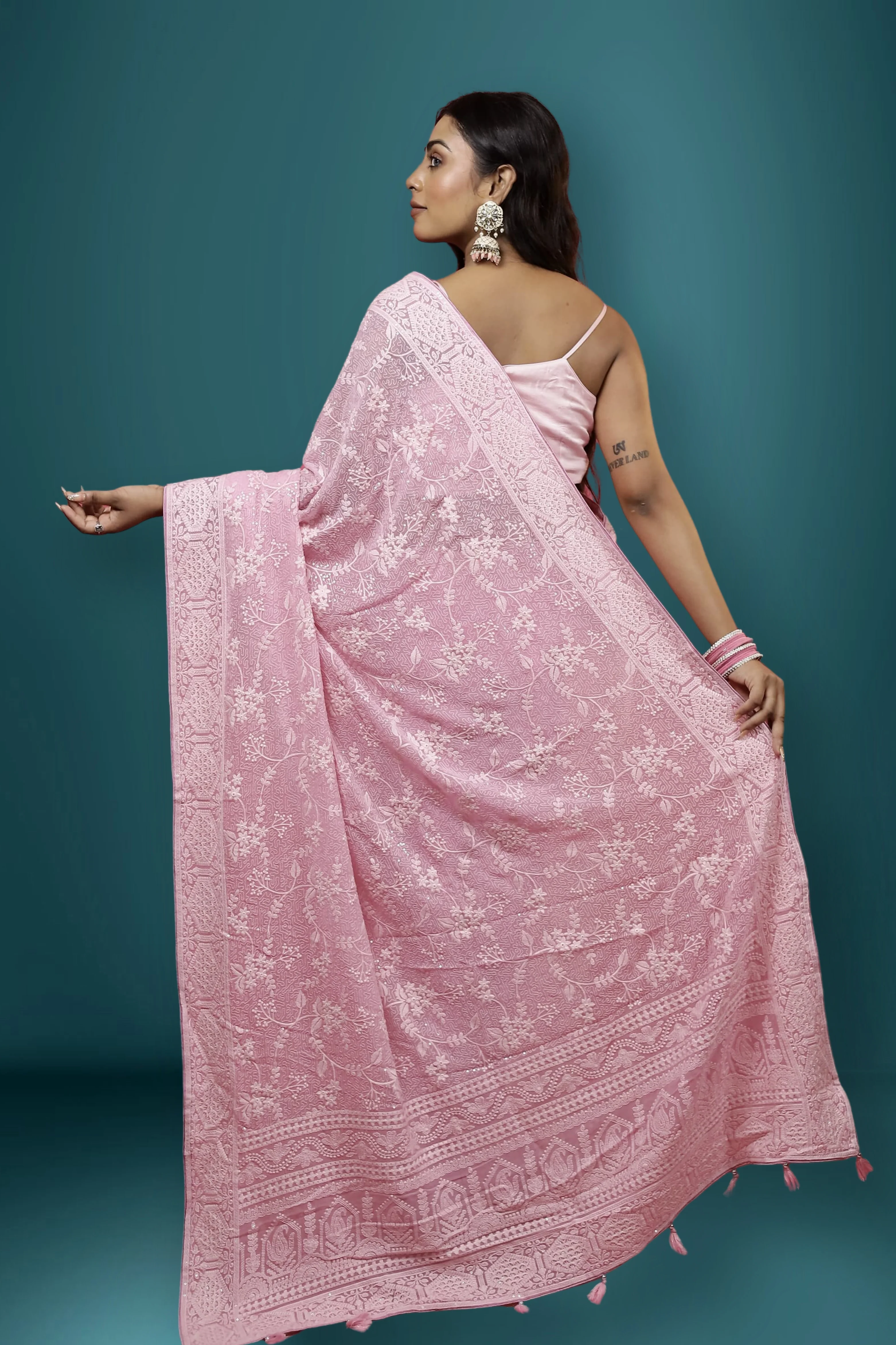 Chikankari Saree - Image 4