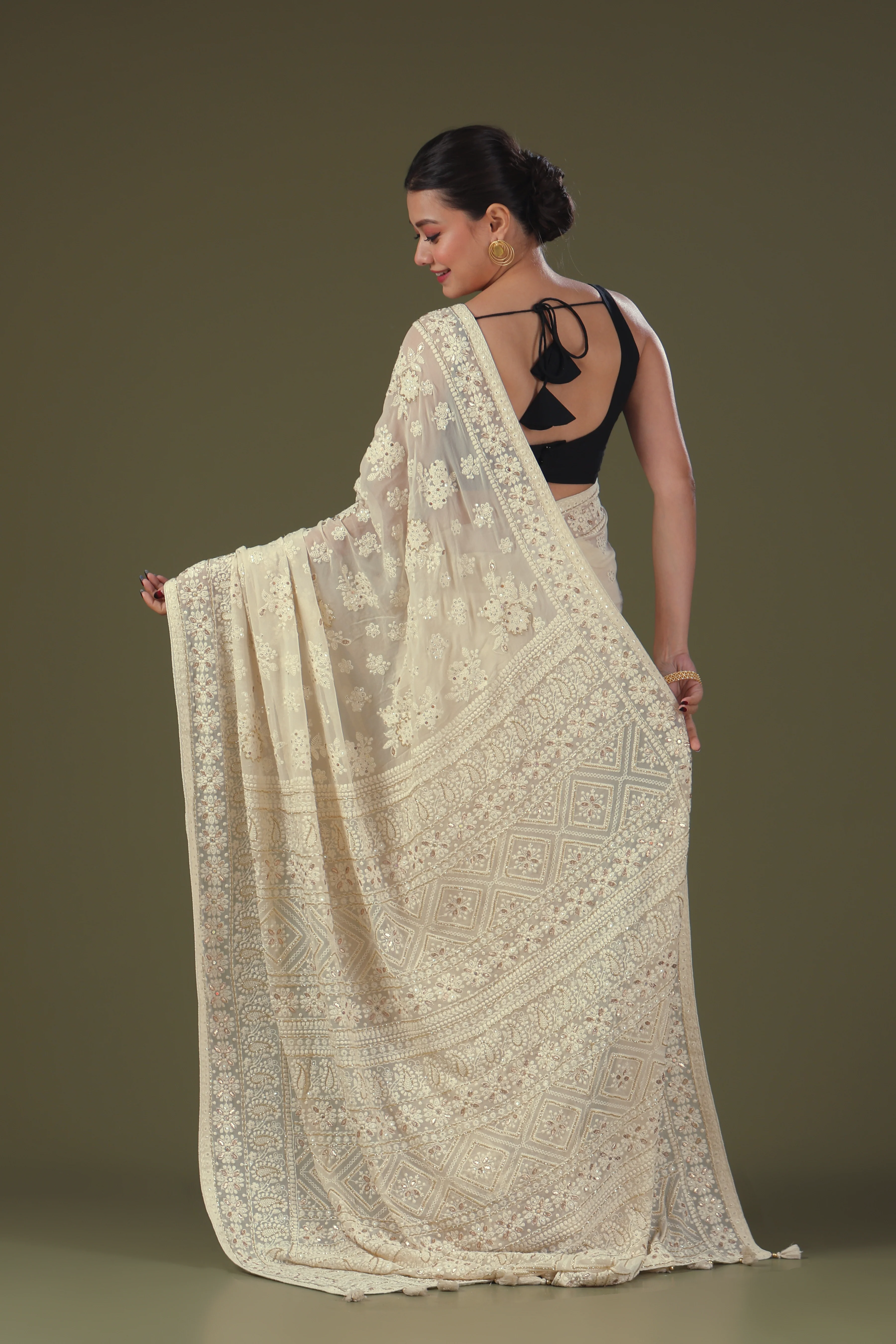 Chikankari Saree - Image 5