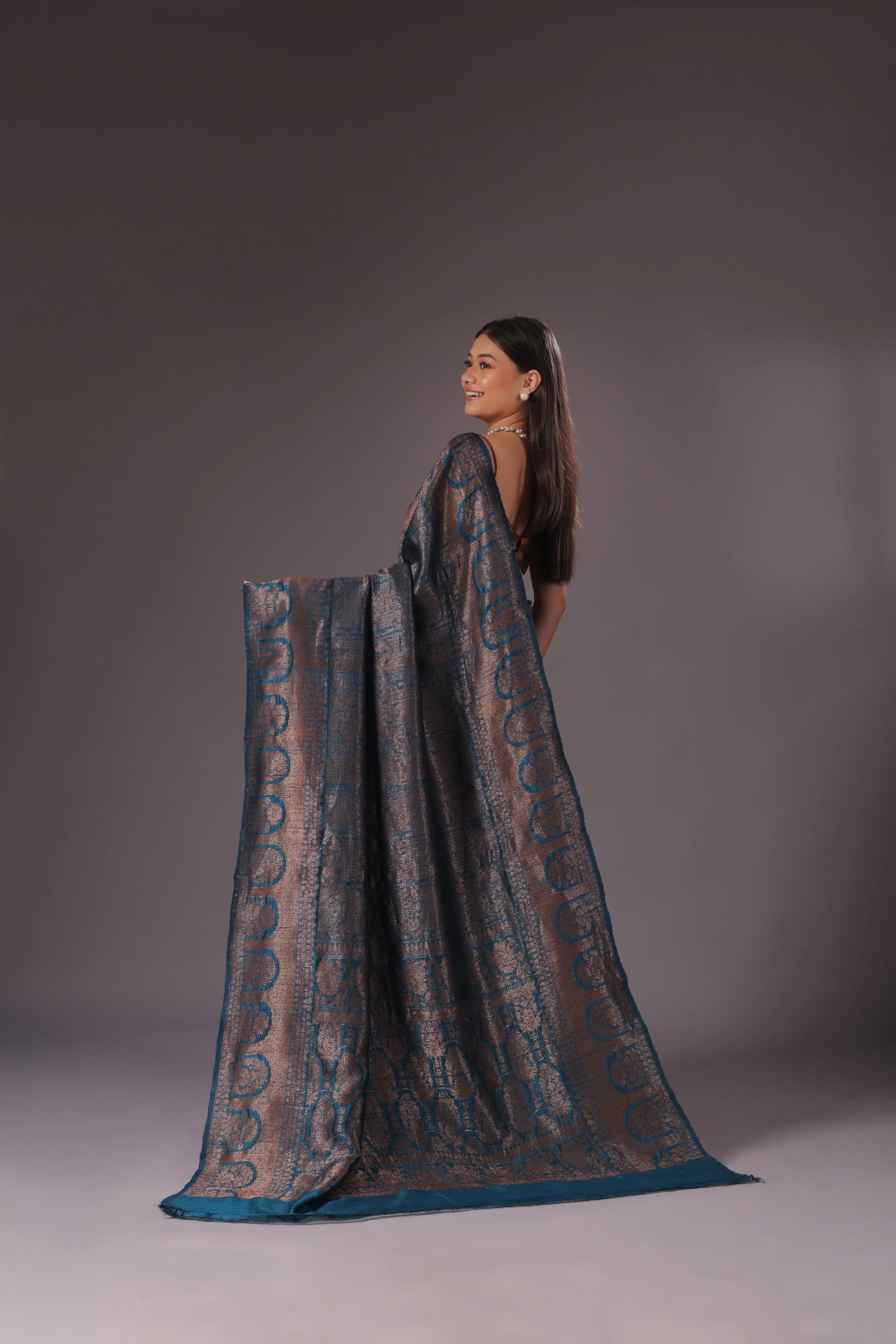 Raw Silk Banarasi - Image 4